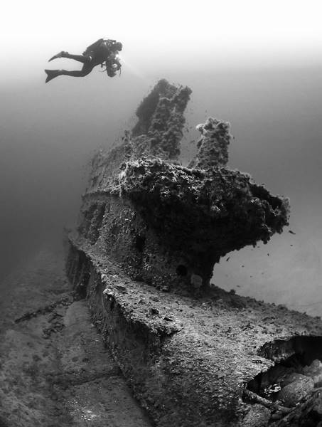 wrecked-underwater-22